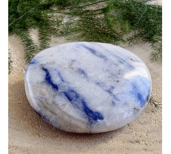 Modrý křemen minerální hmatka