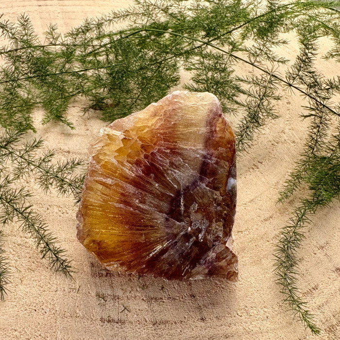 Fluorit Namibia broušený  minerál