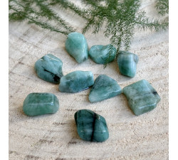 Smaragd - minerální hmatka