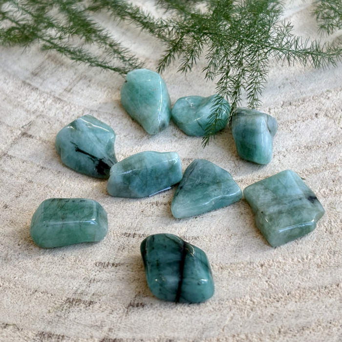 Smaragd - minerální hmatka