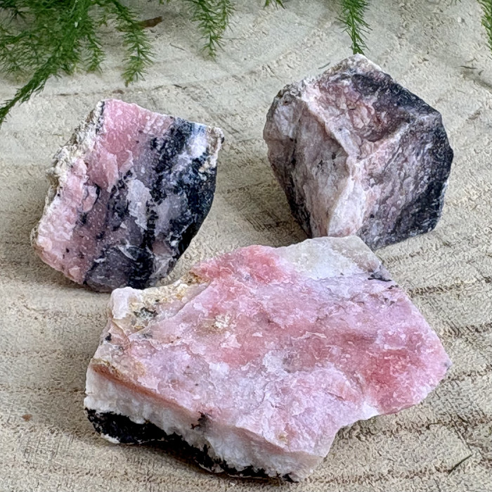 Opál růžový neopracovaný minerál