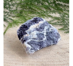 Fluorit neopracovaný minerál