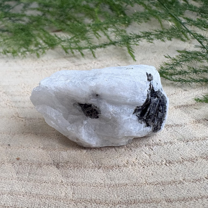 Adular - měsíční kámen neopracovaný minerál