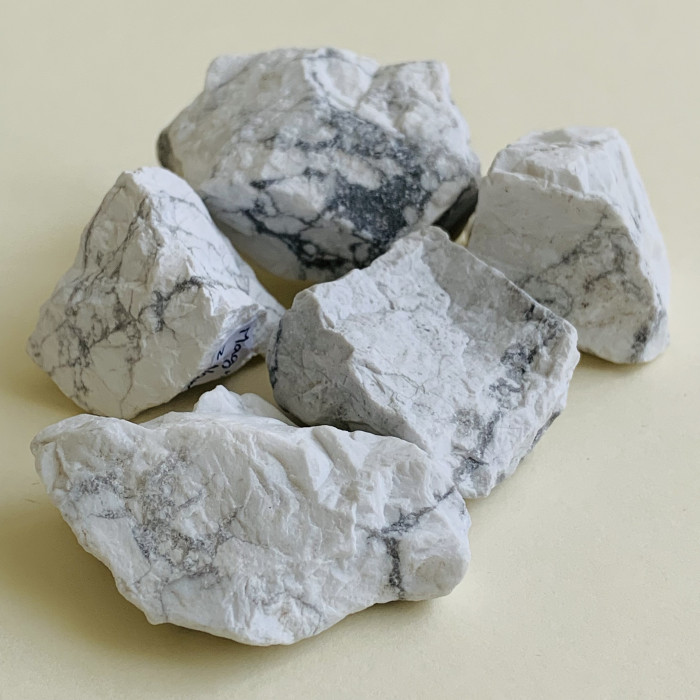 Magnezit Namibie neopracovaný minerál