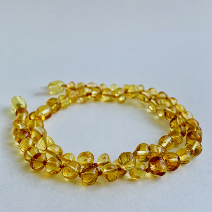 Jantarový citrónově žlutý kuličkový náhrdelník