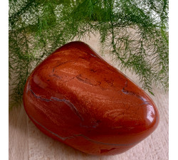 Jaspis červený minerální hmatka - jumbo