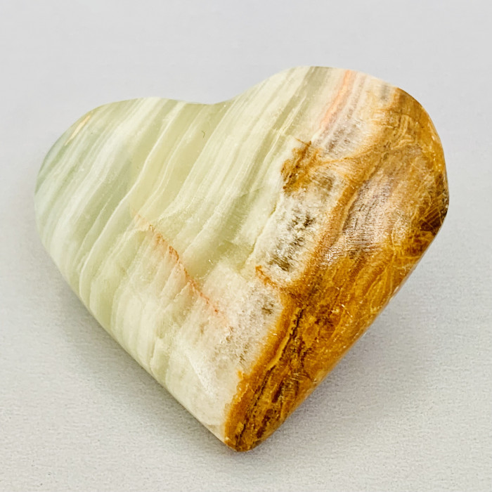 Aragonit broušený minerál střední srdce
