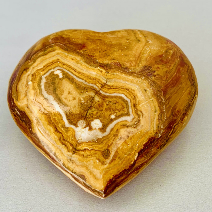 Aragonit broušený minerál velké srdce