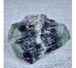 Fluorit neopracovaný minerál
